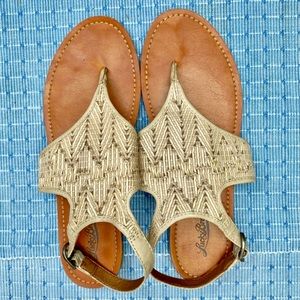 Lucky Brand Leather Thong Sandals